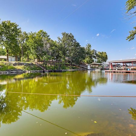 Grove Lakefront Cabin With Water And Dock Access! Exterior foto